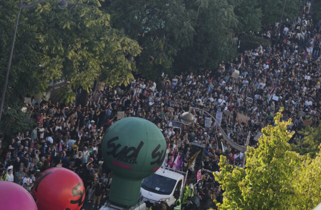 77220_france_protests_70922 640x420.jpg