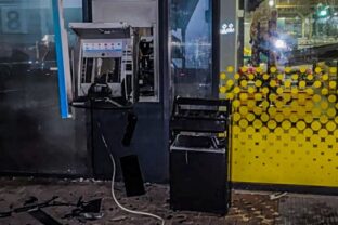 77229_bankpomat2.jpg