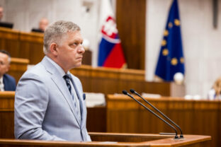 77504_robert fico premier a predseda strany smer sd 640x420.jpg