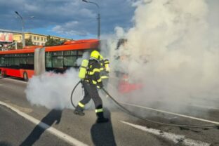 77797_poziar autobus 640x420.jpg