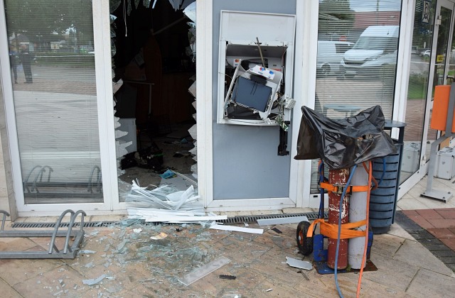 77942_vybuch bankomatu2.jpg
