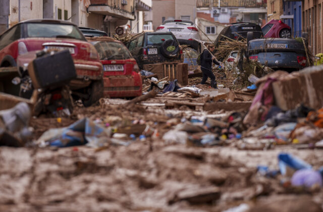 78233_spain_floods_87153 640x420.jpg