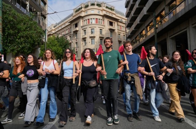78378_greece_strike_71628 640x420.jpg
