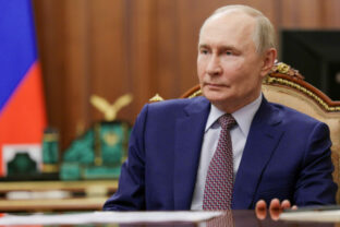 78447_russia_putin_45005 640x420.jpg