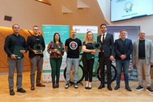 78606_568995639_1131758892471486_7820374177935895990_n 640x420.jpg