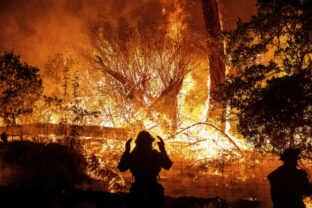 79048_california_extreme_weather_wildfires_46649 1 640x420.jpg