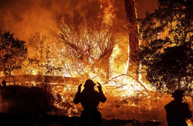 79048_california_extreme_weather_wildfires_46649 1 640x420.jpg