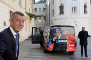 79071_czech_republic_election_89050 640x420.jpg