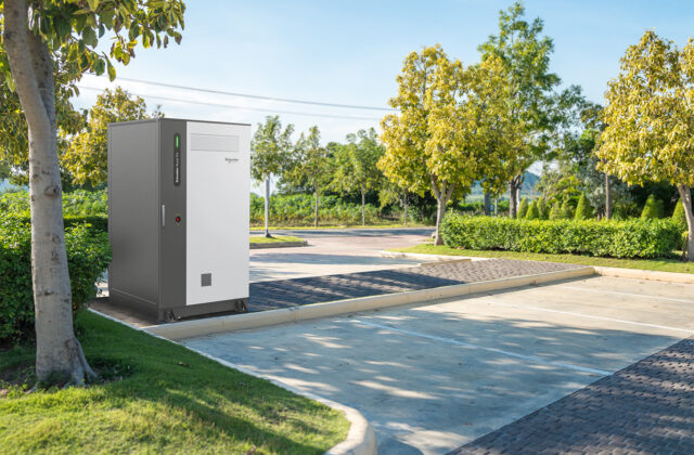 79287_image 1 schneider electric launches new battery energy storage solution schneider boost pro equipping buildings with advanced energy management 640x420.jpg