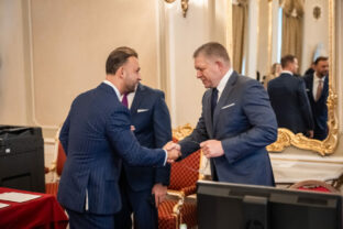 79393_matus sutaj estok robert fico 640x420.jpg