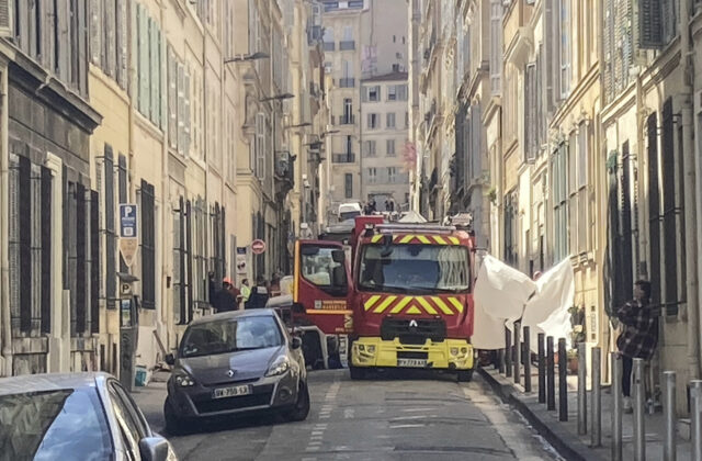 79464_france_marseille_building_collapse_51091 640x420.jpg