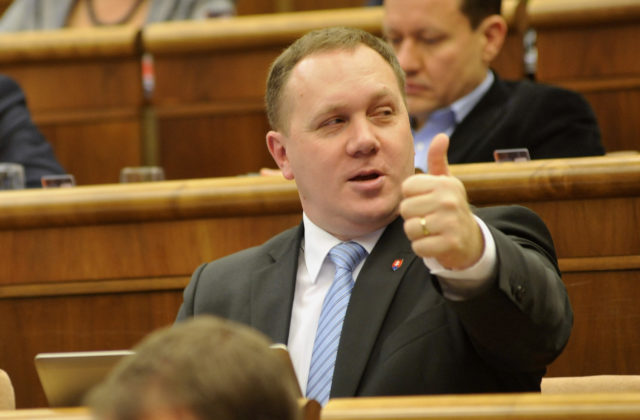 80098_vasecka 640x420.jpg