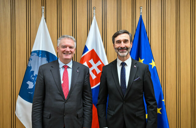 80113_6925610059e7c877605280 640x420.jpg