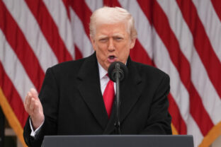 80153_trump_54005 640x420.jpg