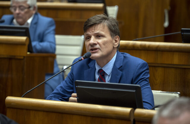 80160_hlina 640x420.jpg