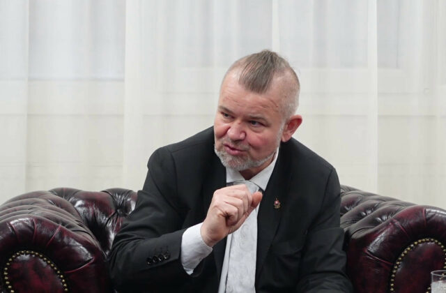 80364_vlcsnap 2025 11 23 13h16m55s154 3 640x420.jpg