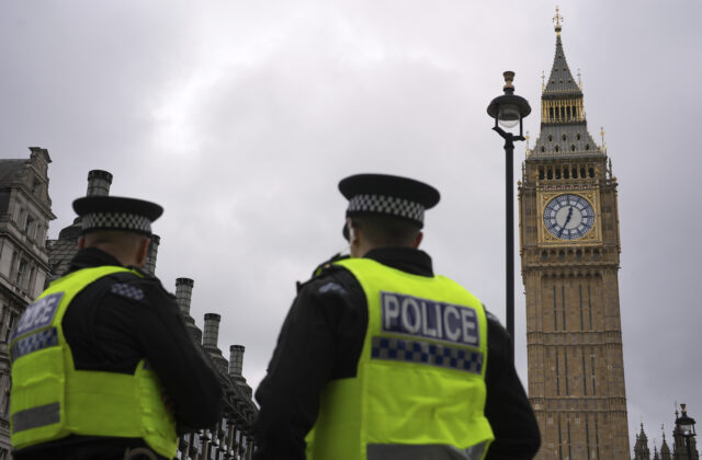 80632_trump_britain_56033 640x420.jpg