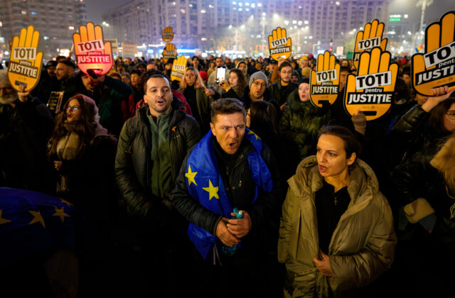 80846_romania_justice_protest_96738 640x420.jpg