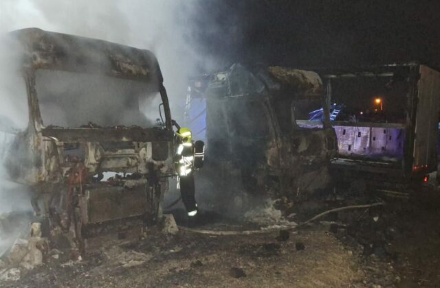 81279_kamion poziar 640x420.jpg