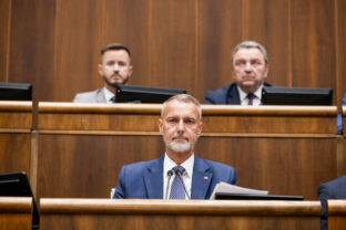 81589_68485f66815ae743778006 640x420.jpg