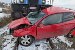 81653_zrazka rusna s autom v dolnych nasticiach v okrese banovce nad bebravou 640x420.jpg