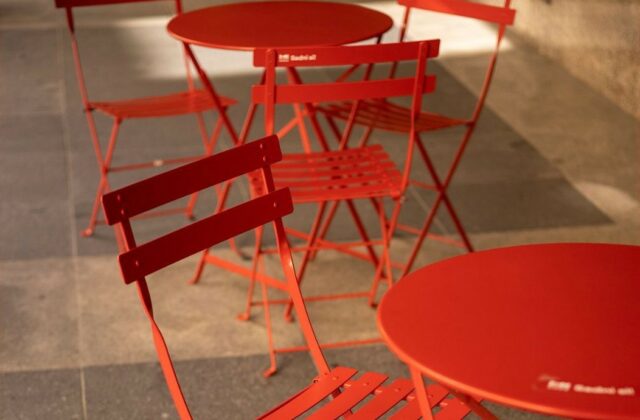 82038_stolicky 640x420.jpg