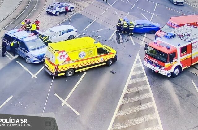 82281_624994075_1209913614669403_1998763259698538034_n 640x420.jpg