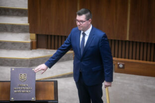 82314_poslanec igor simko hlas sd 640x420.jpg