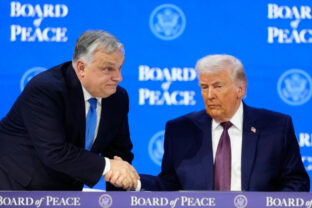 82479_switzerland_davos_trump_70051 640x420.jpg