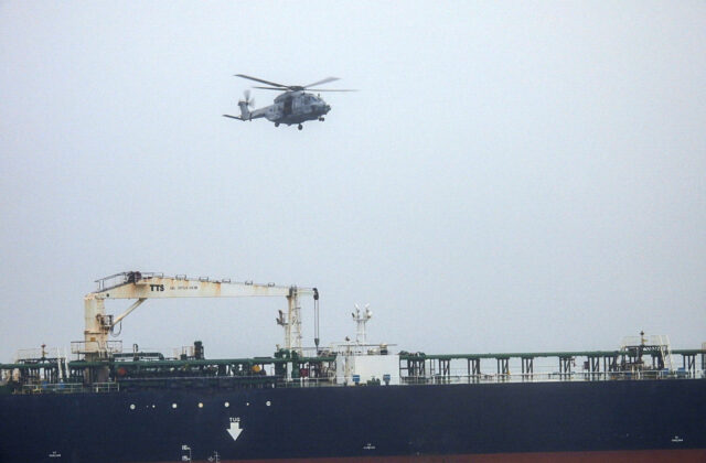 88694_france_russia_tanker_intercepted_34486 640x420.jpg