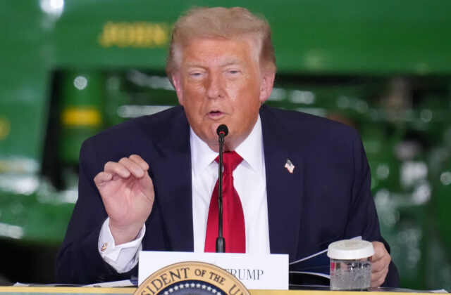 88885_trump_4458_ 640x420.jpg