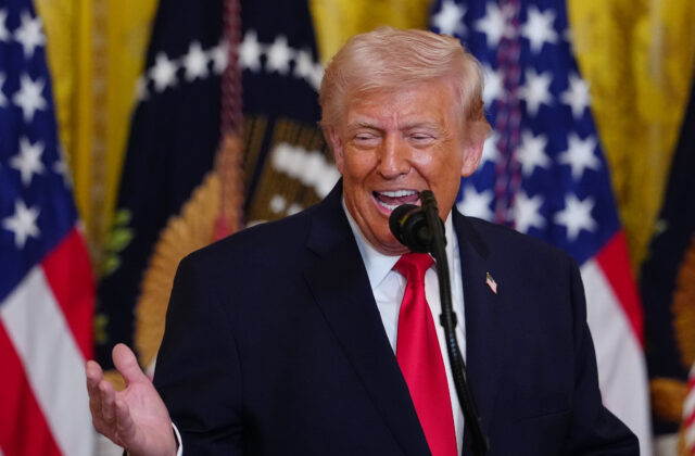 88986_trump_20940 640x420.jpg