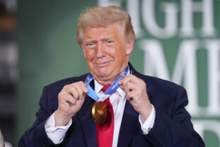 89064_trump_89489 640x420.jpg