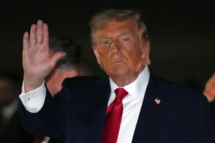 89370_trump_28993 640x420.jpg