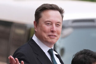 89492_ceo_pay_43247 640x420.jpg