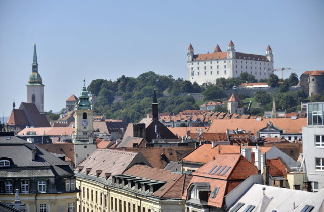 89520_bratislavsky hrad 1 640x420.jpg