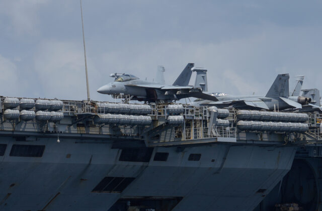89608_panama_us_warship_14333 640x420.jpg