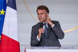 89687_france_g7_summit_18_71 640x420.jpg