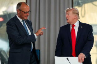 89810_france_g7_summit_88745 640x420.jpg