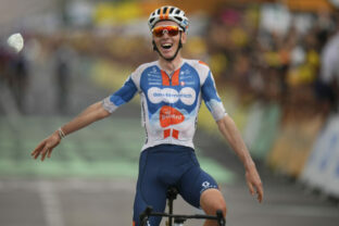 89994_cycling_tour_de_france_76324 scaled 640x420.jpg