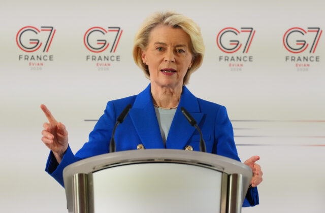 90072_france_g7_summit_64357 640x420.jpg