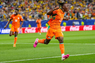 90080_ecuador_ivory_coast_wcup_soccer__7524 640x420.jpg