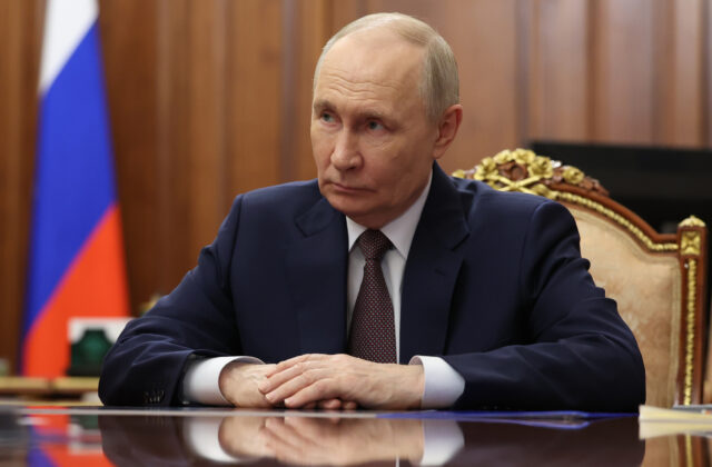 90093_russia_putin__9_34 640x420.jpg