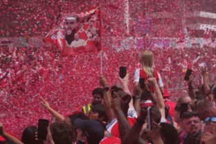 90102_britain_arsenal_soccer__453 640x420.jpg