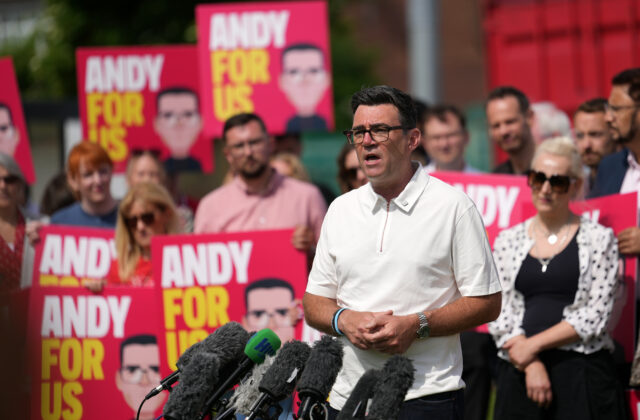 90108_britain_pivotal_election_98972 640x420.jpg
