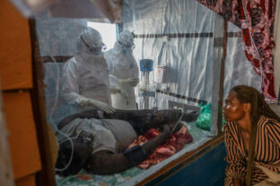 90118_aptopix_congo_ebola_72283 640x420.jpg