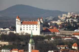 90524_bratislavsky hrad 2 640x420.jpg