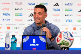 90911_argentina_wcup_soccer_399_3 640x420.jpg