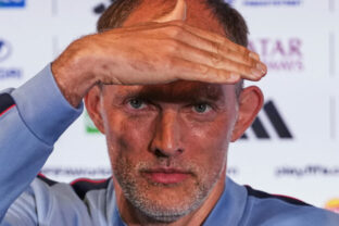 90916_england_wcup_soccer_1_384 640x420.jpg