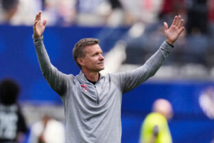 91007_canada_south_africa_wcup_soccer_67485 640x420.jpg